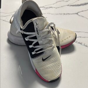 Nike ZOOM Athletic Shoes